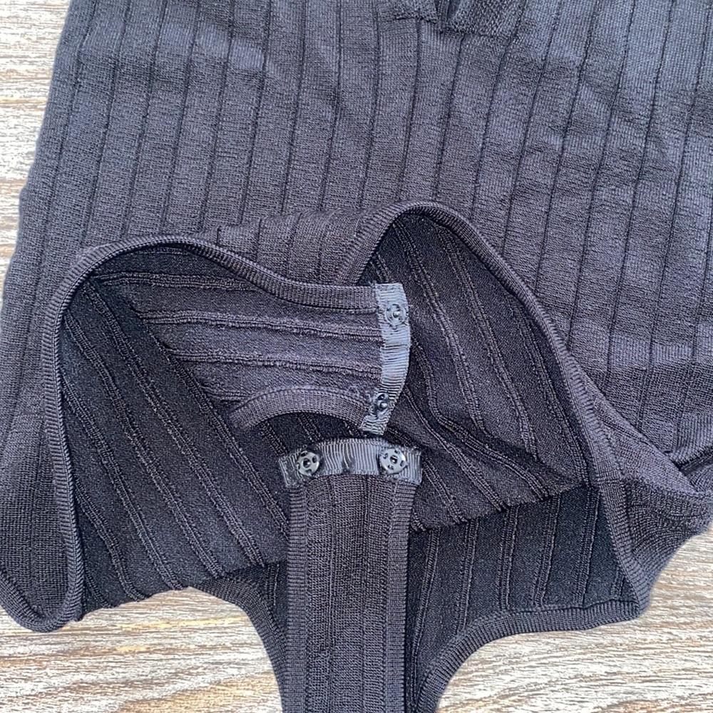 Hot In halters rib bodysuit in black - Picture 5 of 9